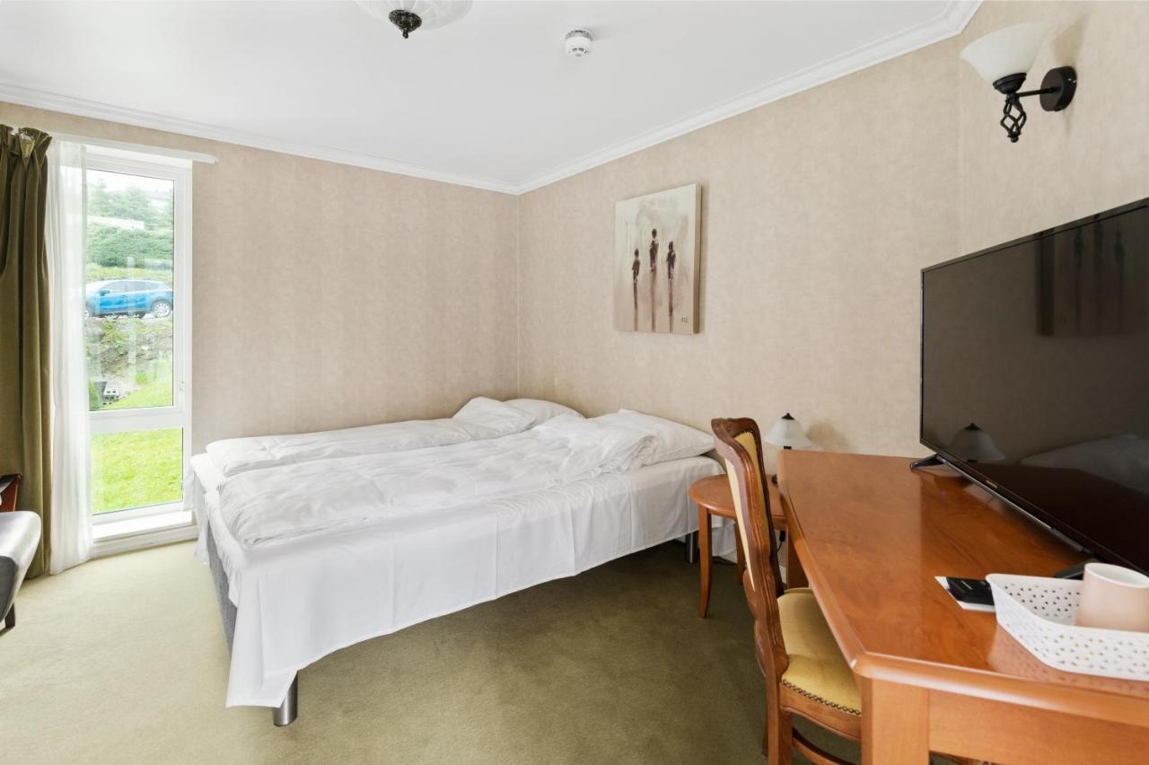 Aursnes Hotell Sykkylven Eksteriør billede
